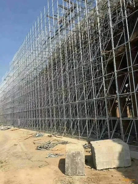 Continuous galvanized shoring along a long structure